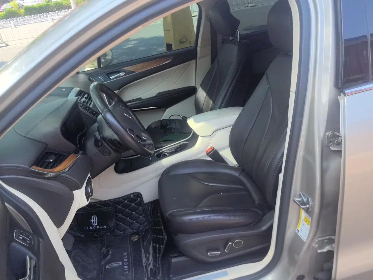 Lincoln MKC 2014 2.0T Four-Wheel Drive Prestige Edition — миниатюра 16