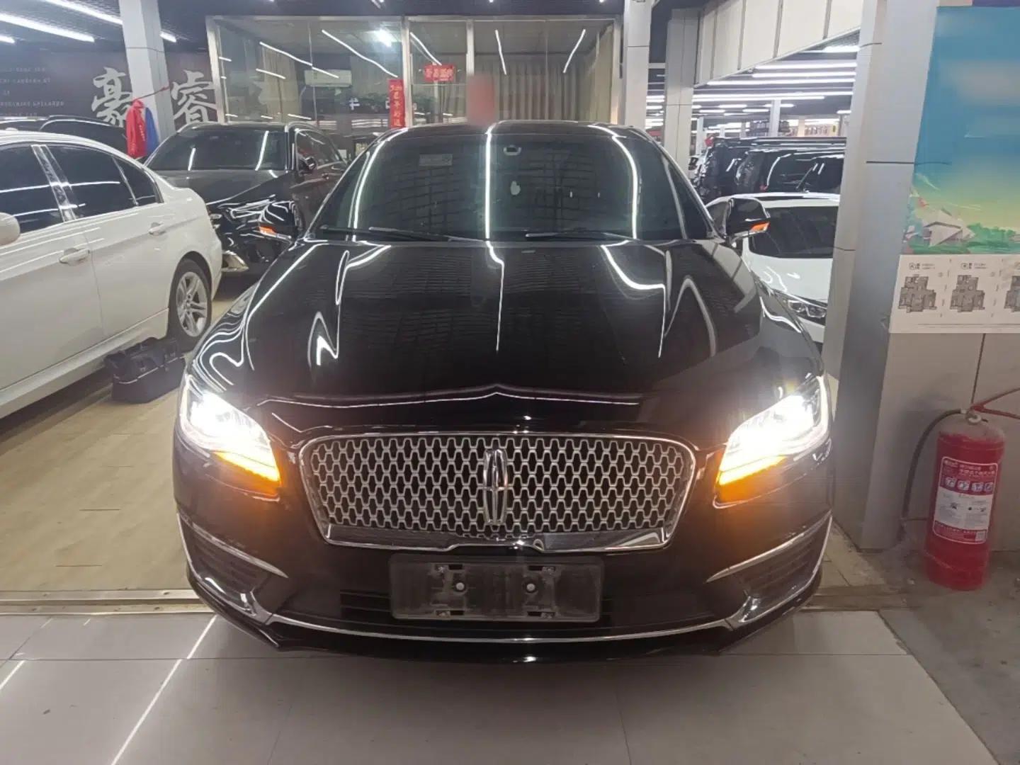 Lincoln MKZ 2018 2.0T Premium Edition — миниатюра 2