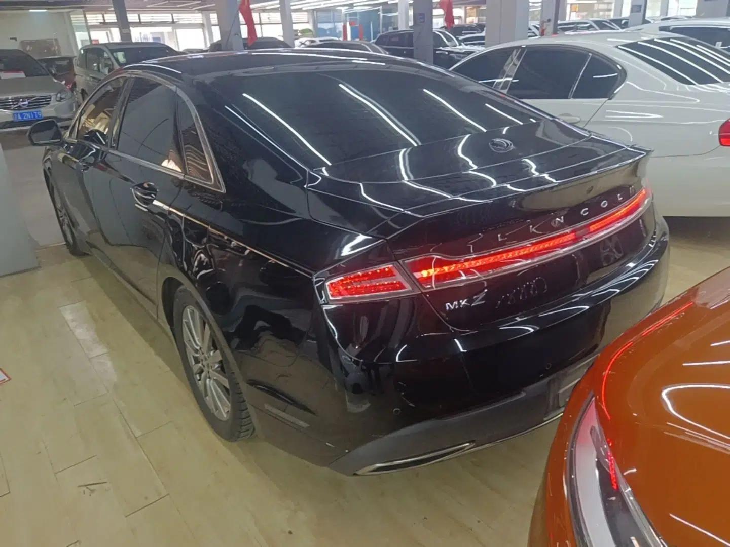 Lincoln MKZ 2018 2.0T Premium Edition — миниатюра 7