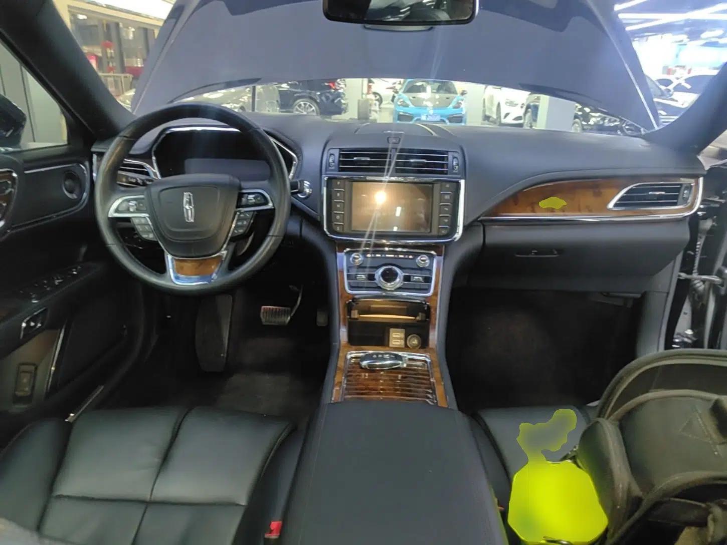 Lincoln Continental 2017 2.0T Two-Wheel Drive Prestige Edition — миниатюра 12