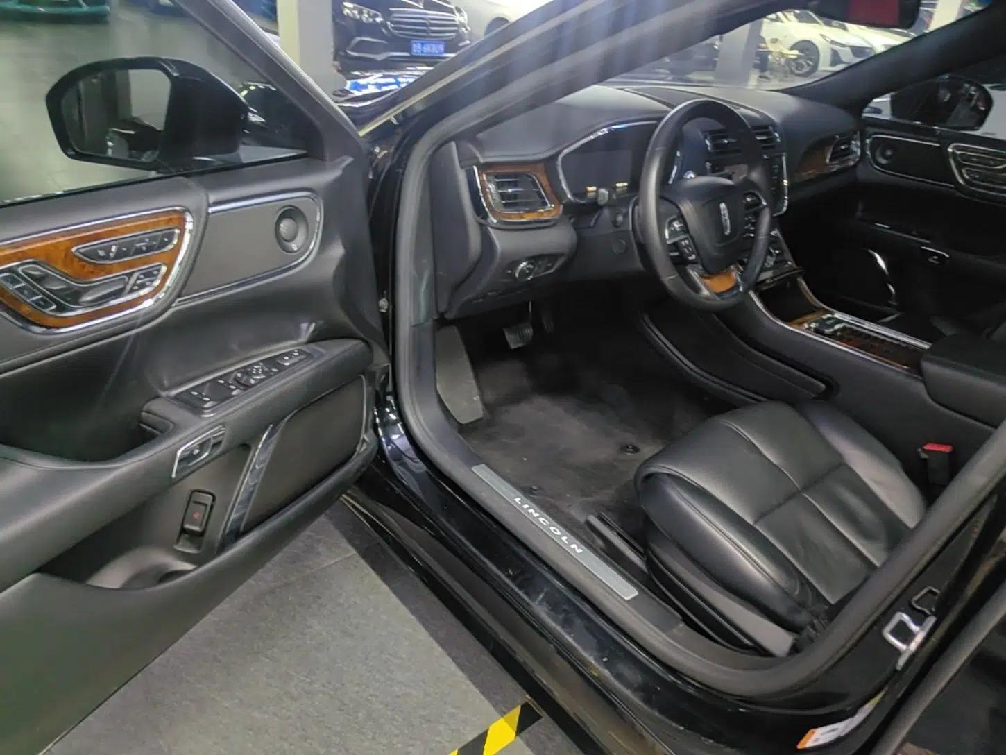 Lincoln Continental 2017 2.0T Two-Wheel Drive Prestige Edition — миниатюра 18
