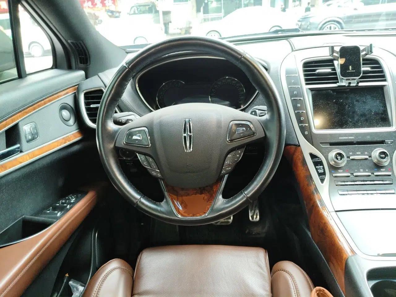 Lincoln MKX 2015 2.7T Four-Wheel Drive Prestige Edition — миниатюра 11