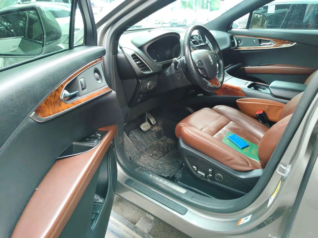 Lincoln MKX 2015 2.7T Four-Wheel Drive Prestige Edition — миниатюра 17