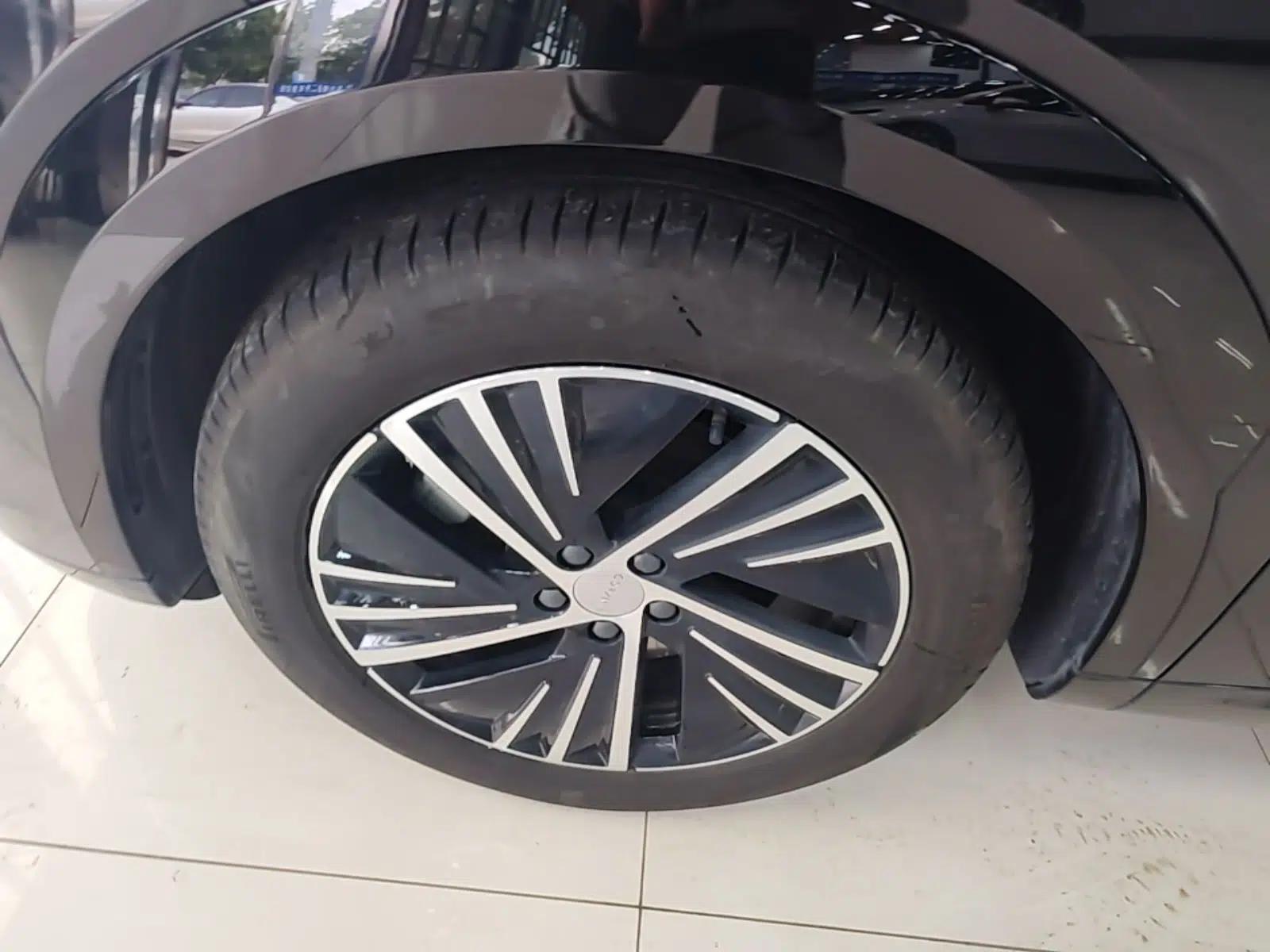 Lynk & Co 08 EM-P 2023 120km Long-Range Halo — миниатюра 8