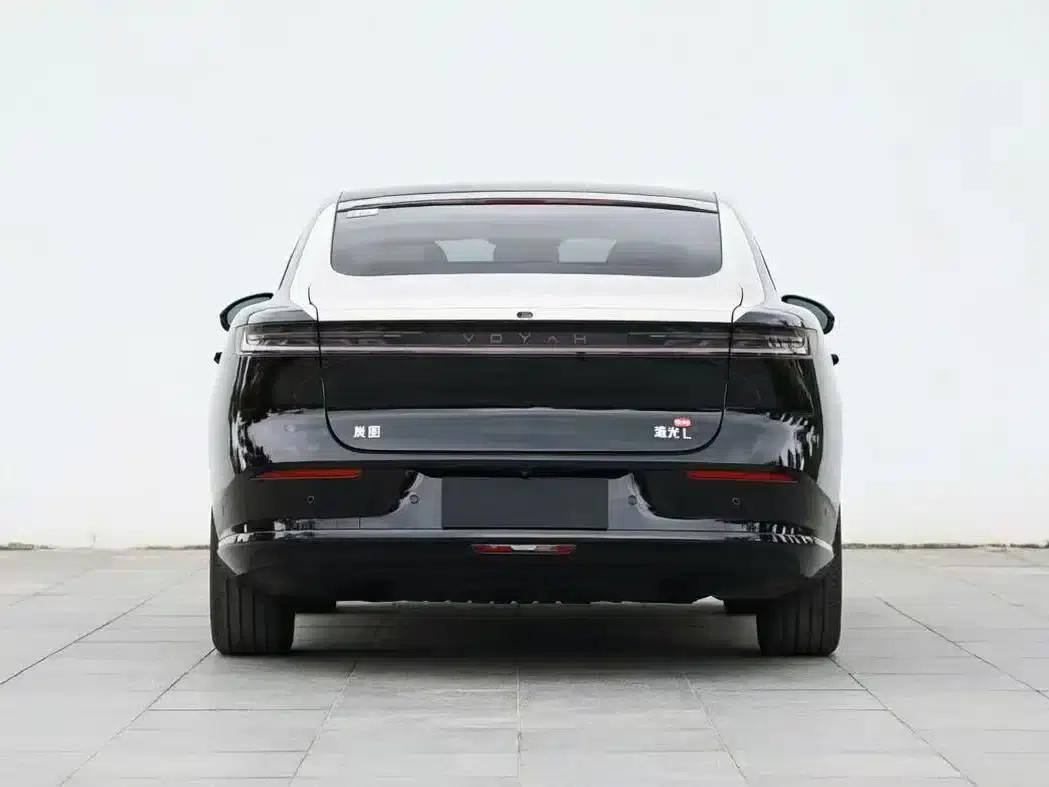 Voyah Chase Light L 2026 All-Wheel Drive Ultra — миниатюра 5