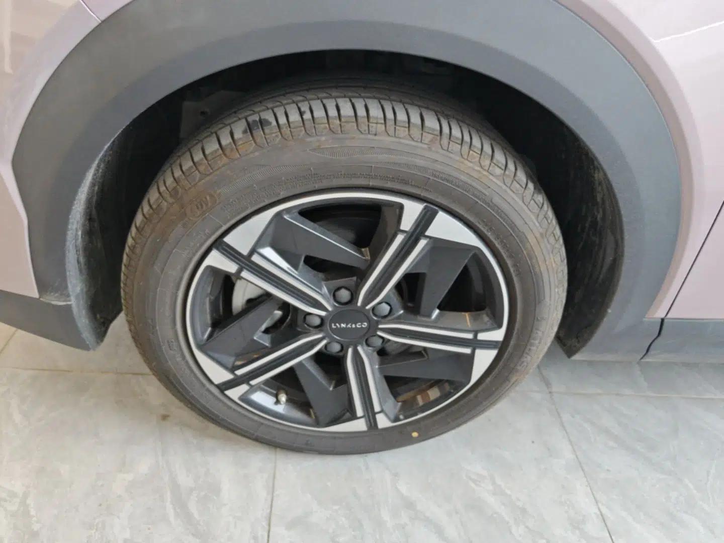 Lynk & Co 06 EM-P 2023 EM-P 126 Long-Range Halo — миниатюра 8