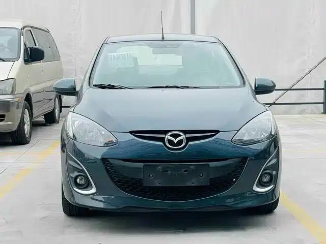 Mazda2 2012 Sedan Dynamic 1.5L Automatic Fashion Edition