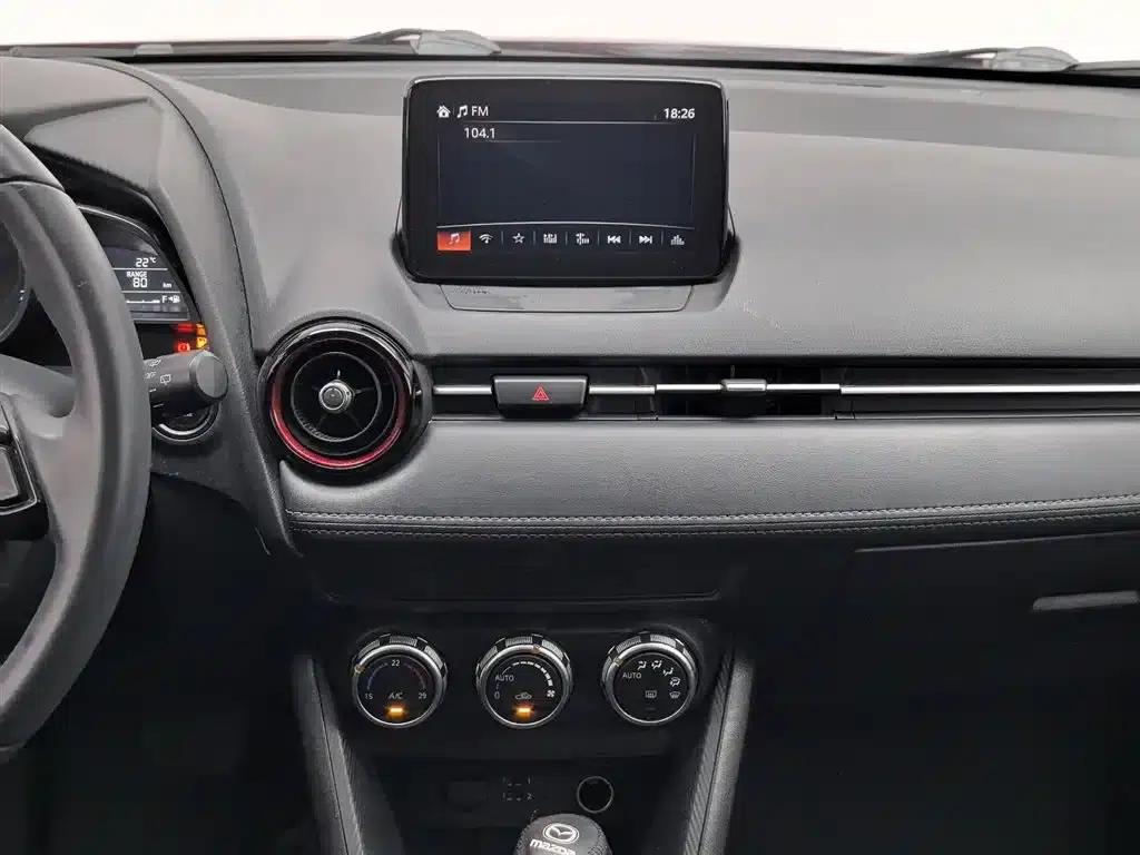 Mazda CX-3 2018 2.0L Automatic Luxury — миниатюра 12