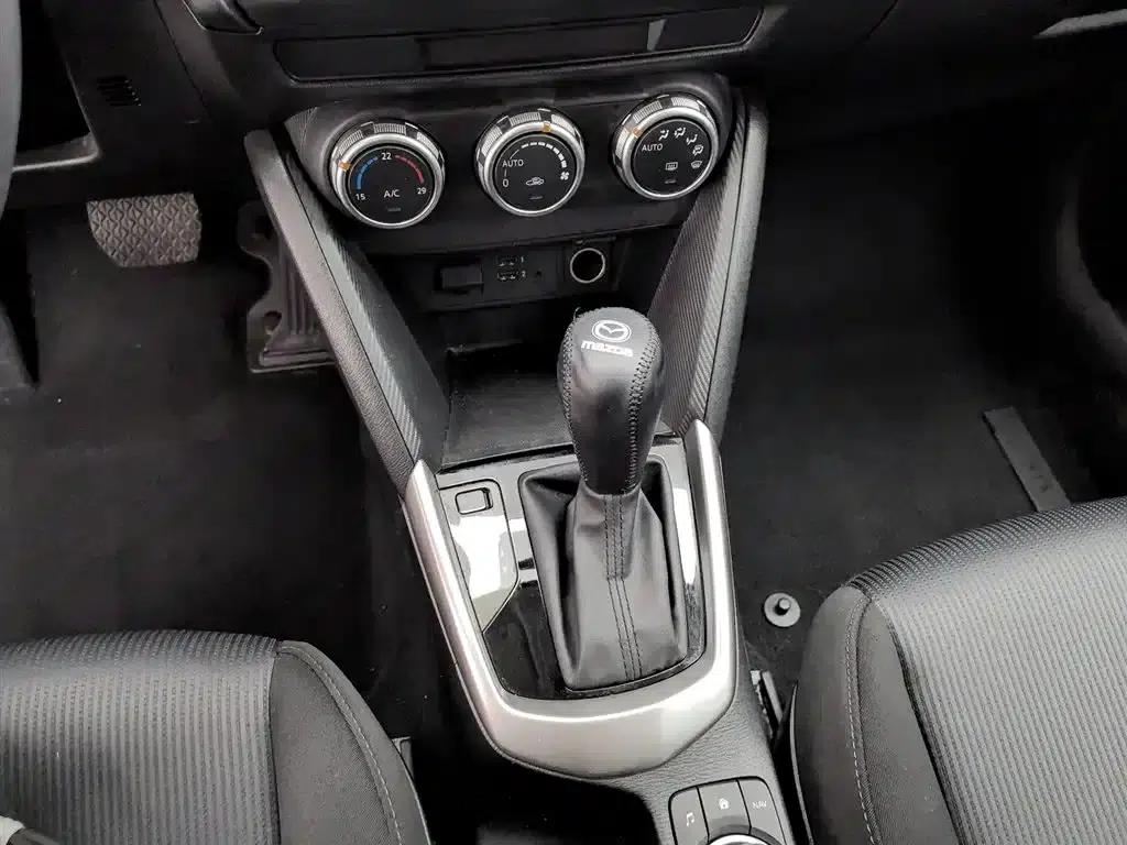 Mazda CX-3 2018 2.0L Automatic Luxury — миниатюра 13
