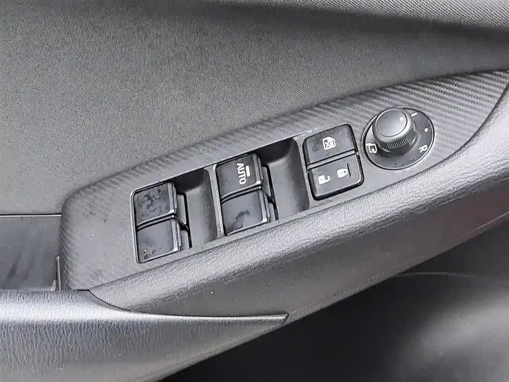Mazda CX-3 2018 2.0L Automatic Luxury — миниатюра 9