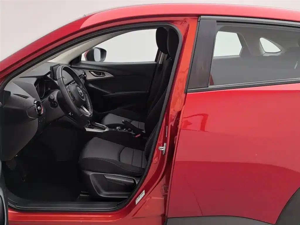 Mazda CX-3 2018 2.0L Automatic Luxury — миниатюра 10