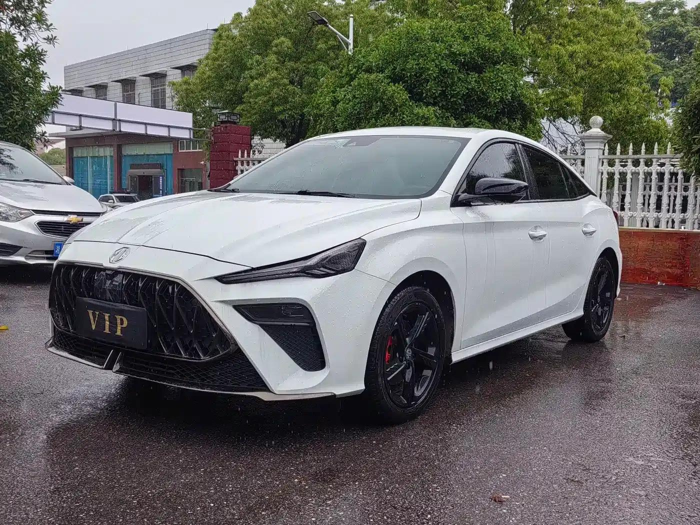 MG5 Scorpio 2022 1.5T Trophy Sport Luxury Edition — миниатюра 1