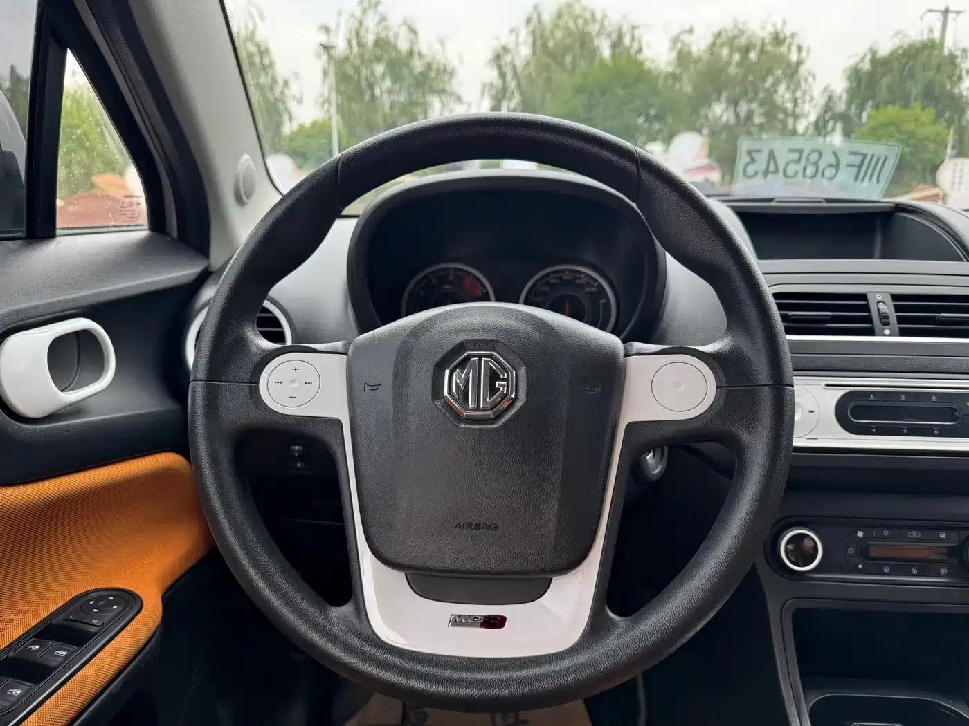 MG3SW 2015 1.5L AMT Elite — миниатюра 16
