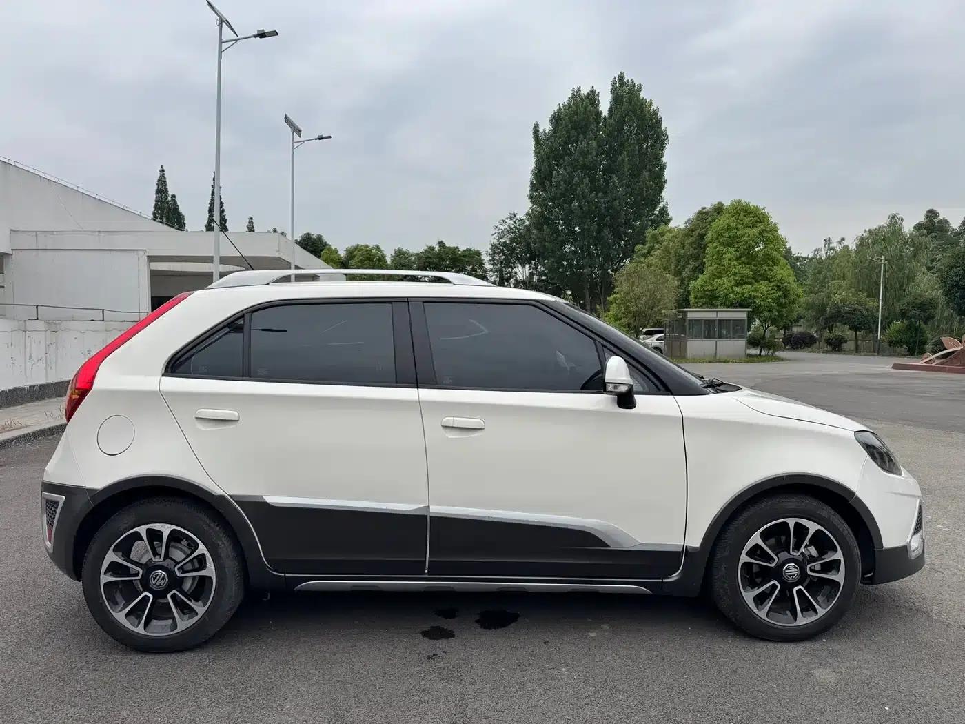 MG3SW 2015 1.5L AMT Elite — миниатюра 8