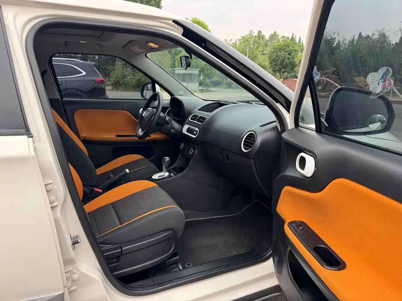 MG3SW 2015 1.5L AMT Elite — миниатюра 9