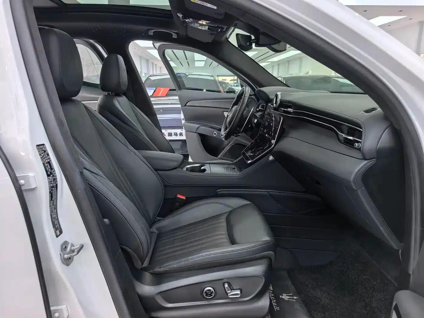 2023 Grecale 2.0T GT — миниатюра 13