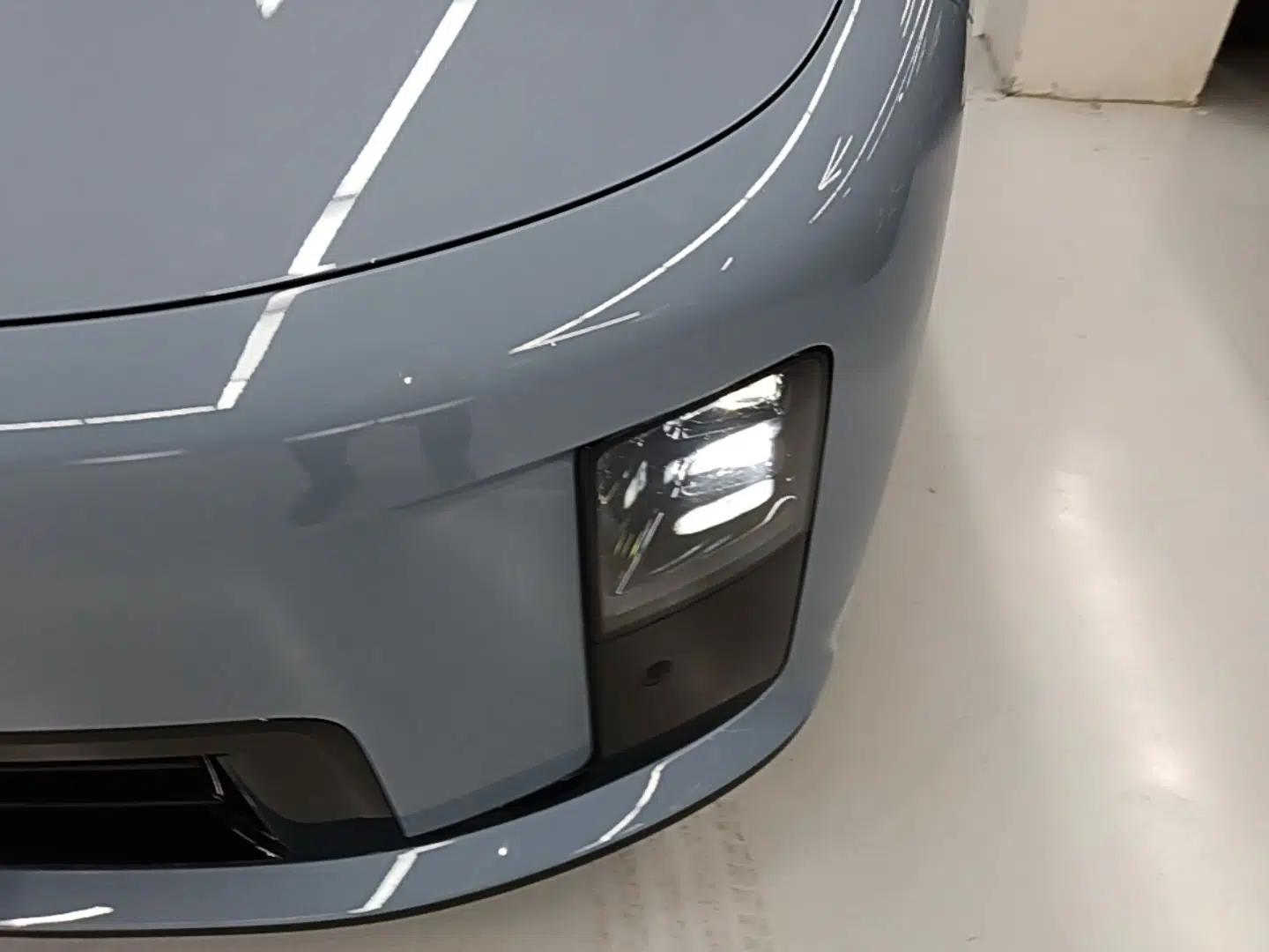 Li Auto i8 2025 Model Standard Version — миниатюра 2