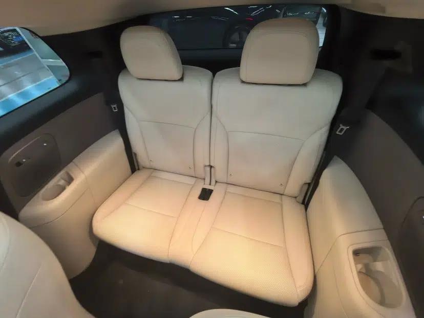 Li Auto i8 2025 Model Standard Version — миниатюра 20