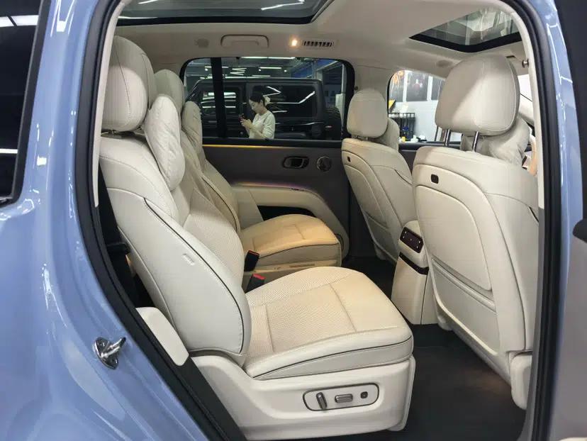 Li Auto i8 2025 Model Standard Version — миниатюра 21