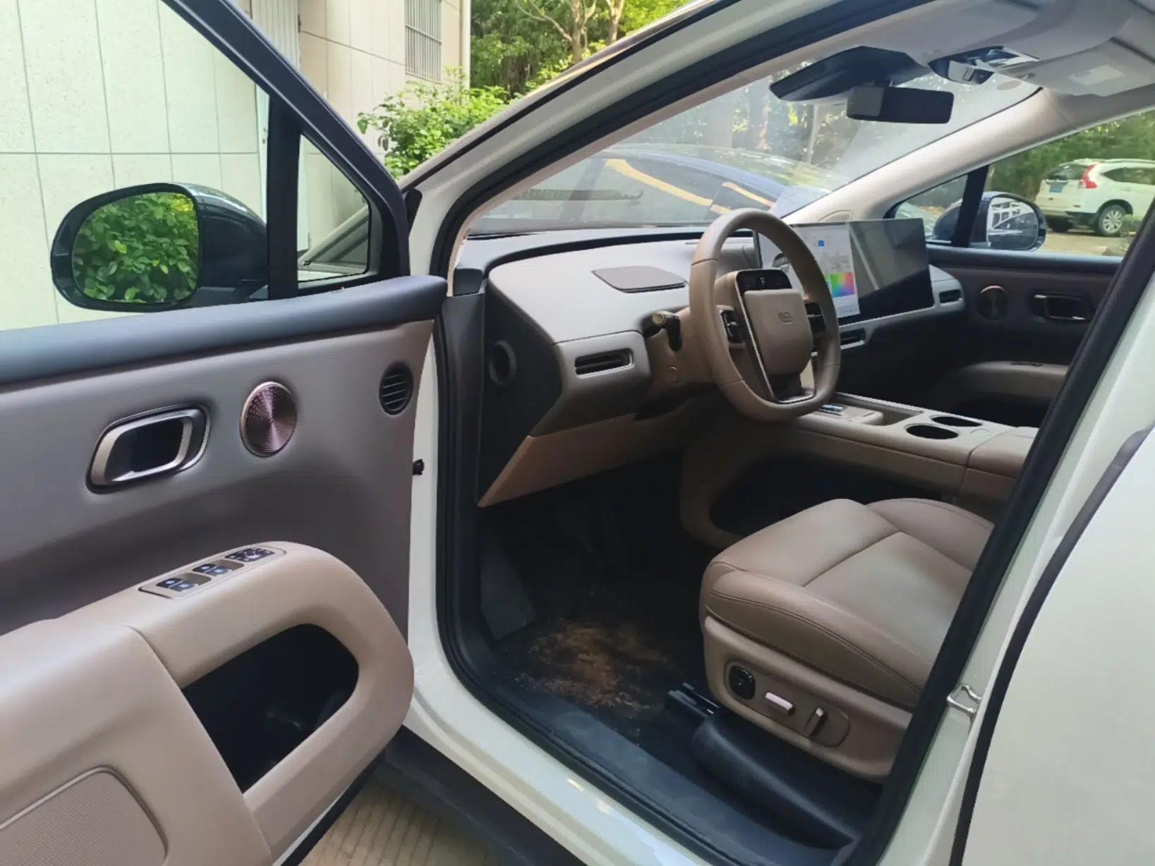 Li Auto i8 2025 Model Standard Version — миниатюра 19