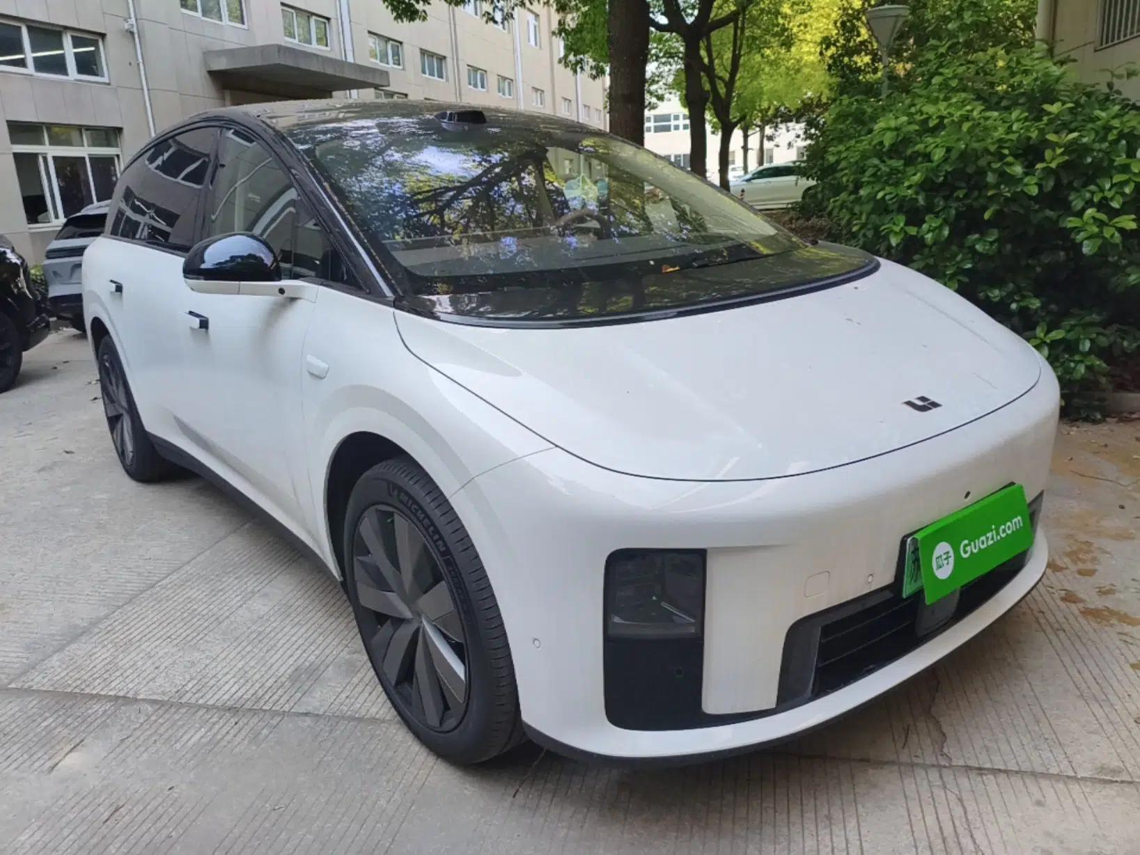 Li Auto i8 2025 Model Standard Version — миниатюра 3