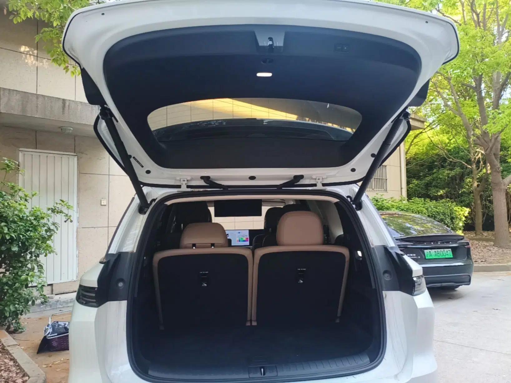 Li Auto i8 2025 Model Standard Version — миниатюра 22