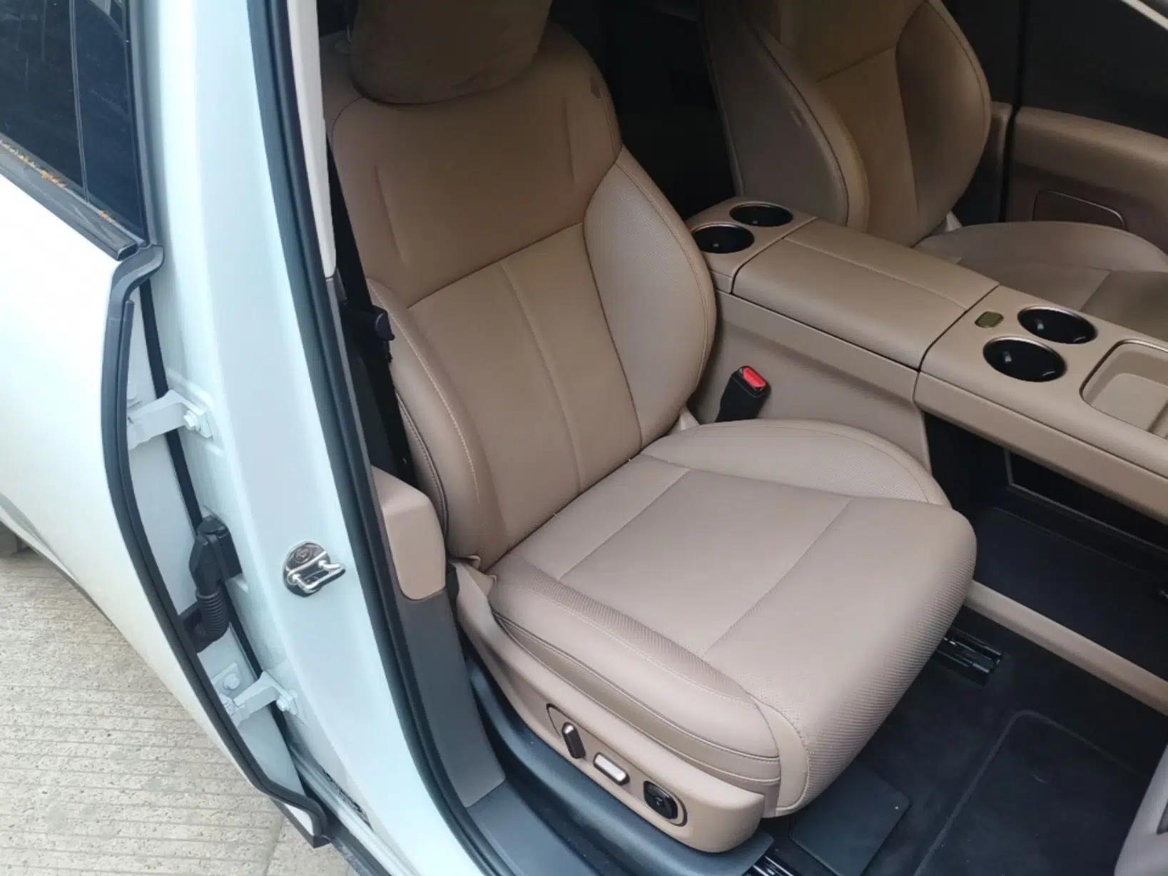 Li Auto i8 2025 Model Standard Version — миниатюра 23
