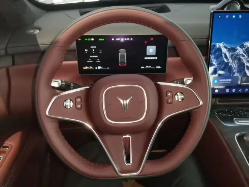 VOYAH Titan 2026 Model Max+ — миниатюра 14