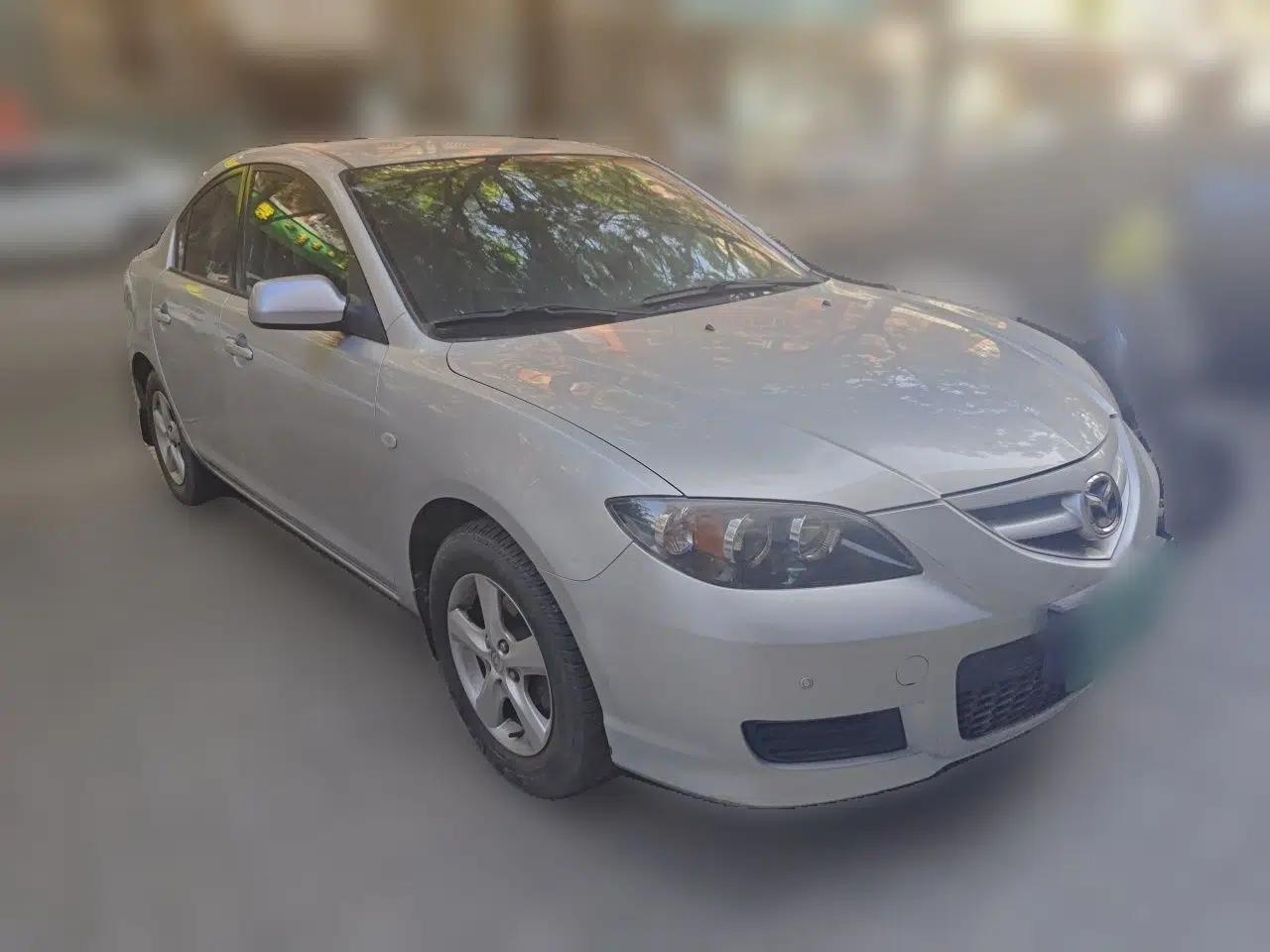 Mazda 3 2010 1.6L Manual Classic Stylish Version — миниатюра 3