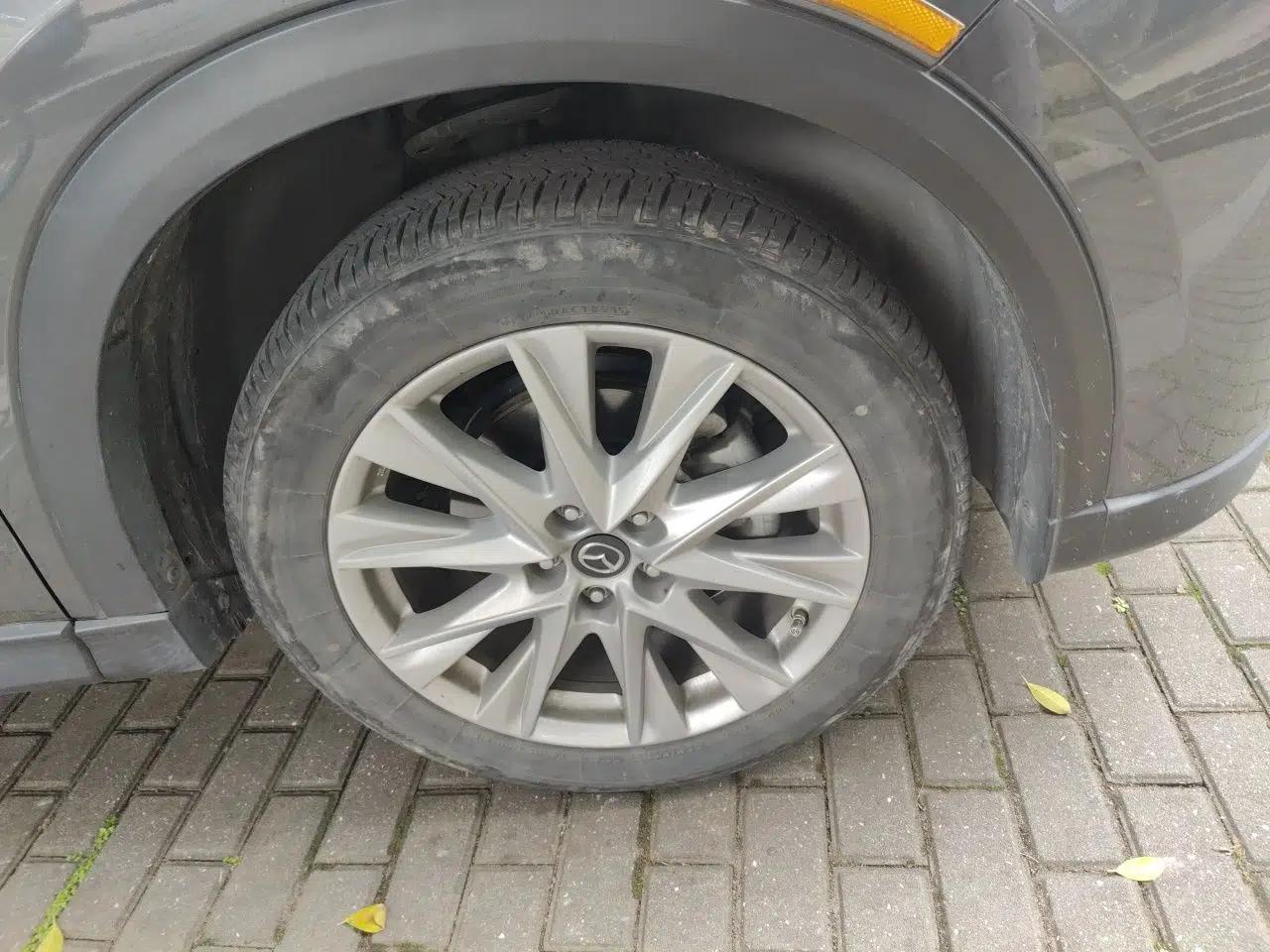 Mazda CX-8 2019 2.5L Four-Wheel Drive Deluxe Edition — миниатюра 8