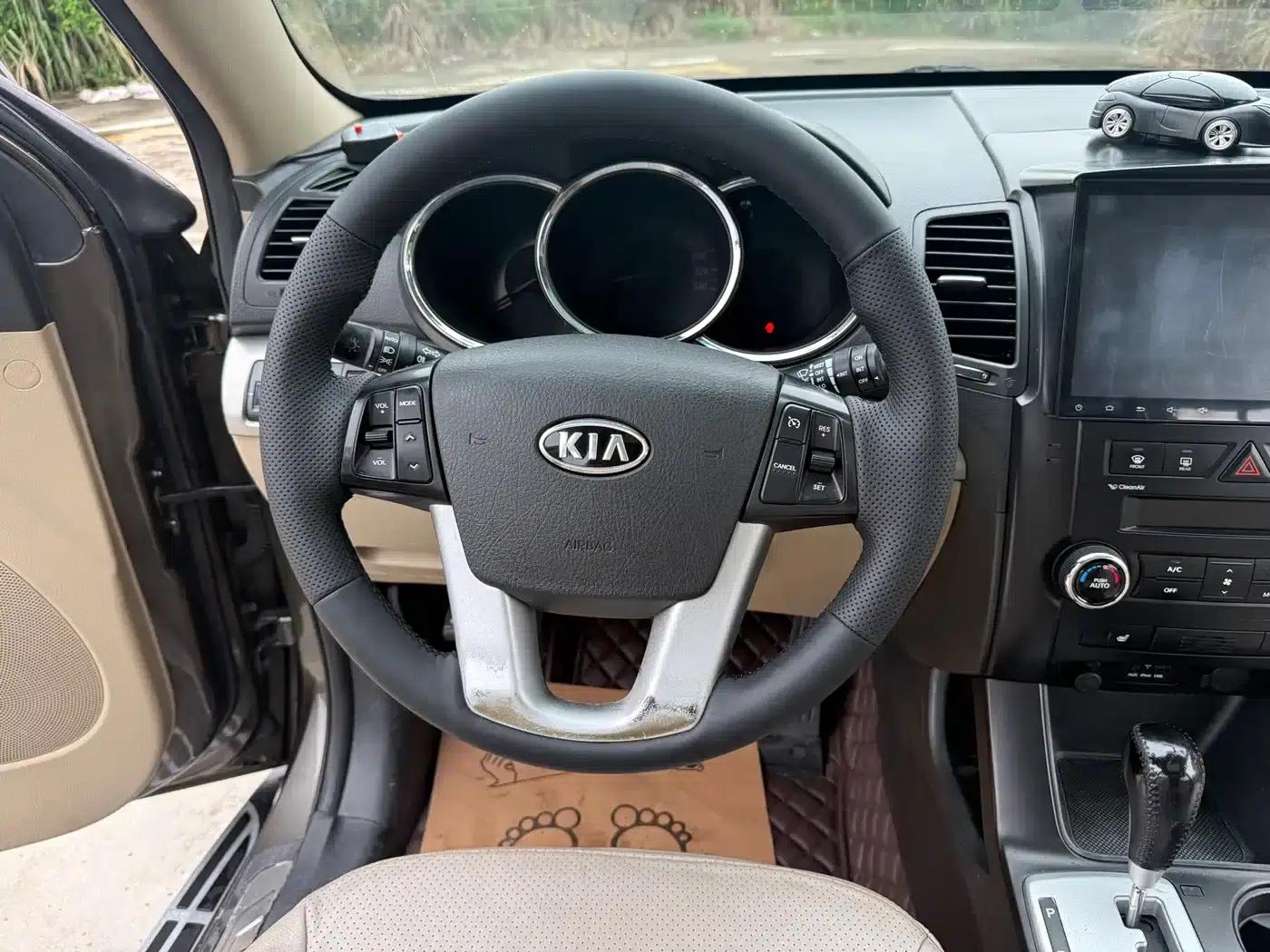 2009 Sorento 2.4L Luxury Edition — миниатюра 13
