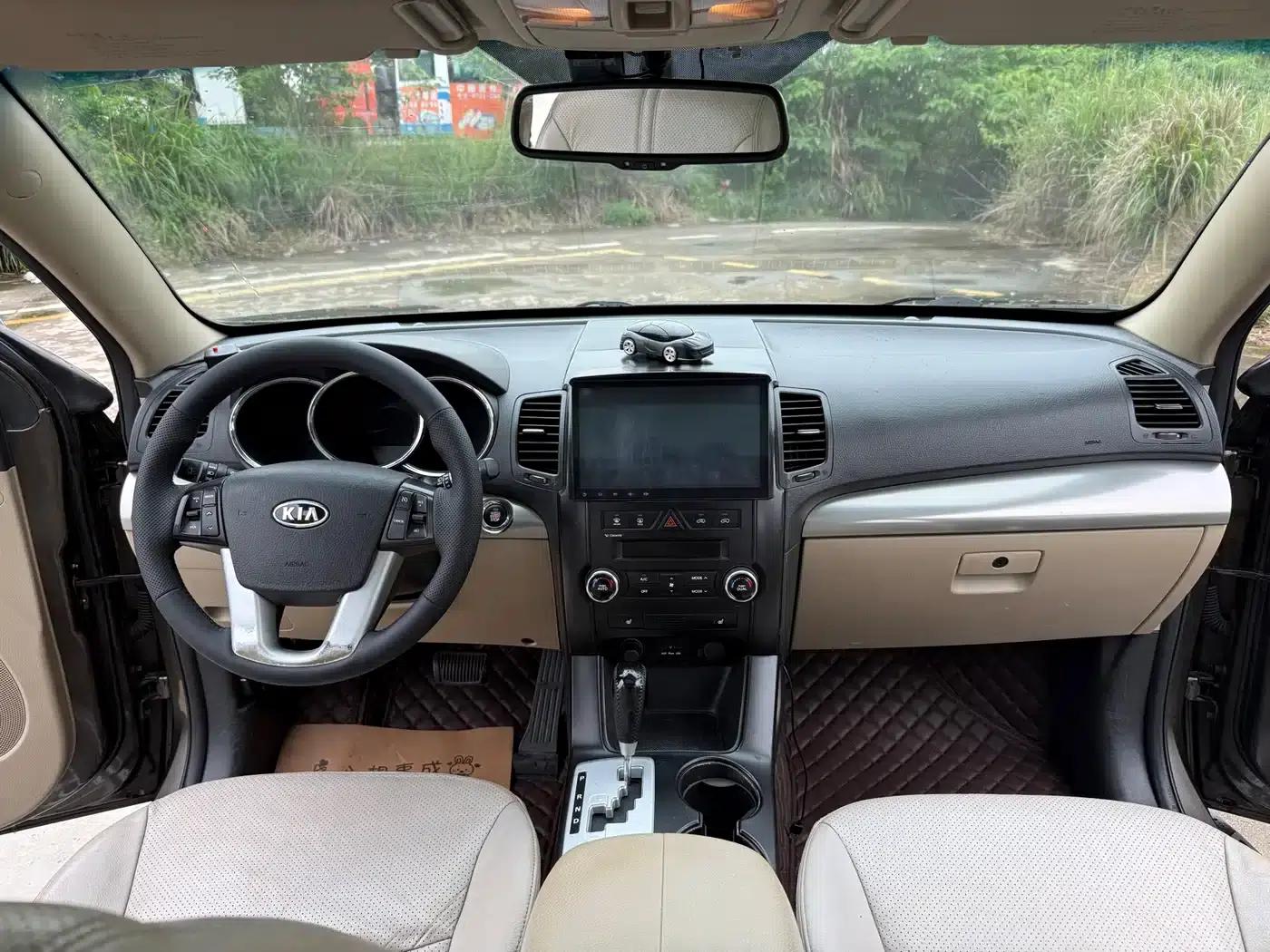 2009 Sorento 2.4L Luxury Edition — миниатюра 14