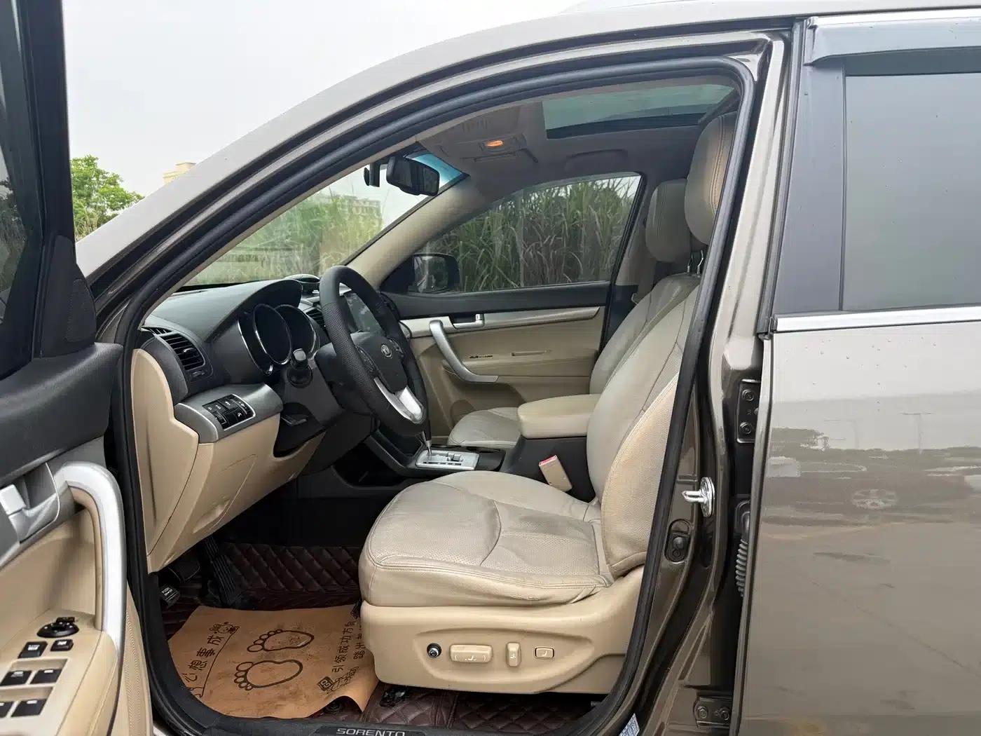 2009 Sorento 2.4L Luxury Edition — миниатюра 8