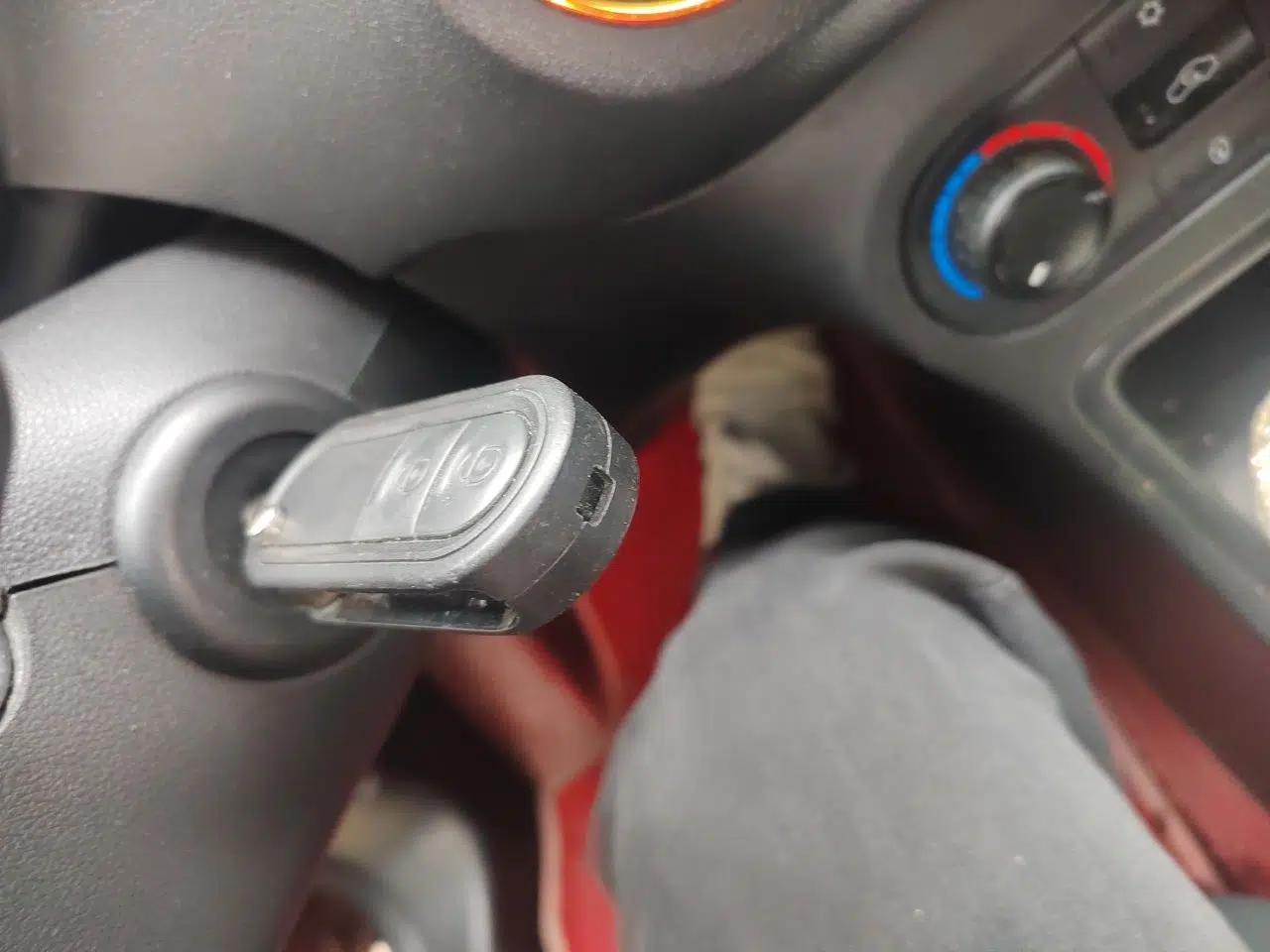MG 3 2016 1.3L AMT Comfort Edition — миниатюра 9
