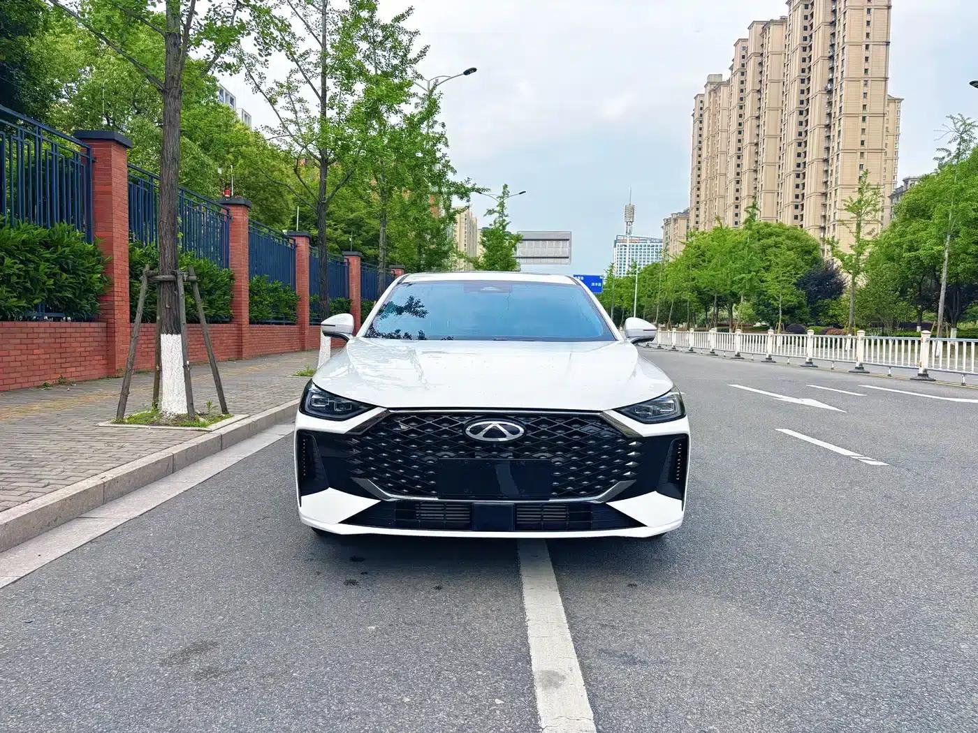 Chery Arrizo 8 PRO 2025 1.6T DCT Luxury Edition — миниатюра 2