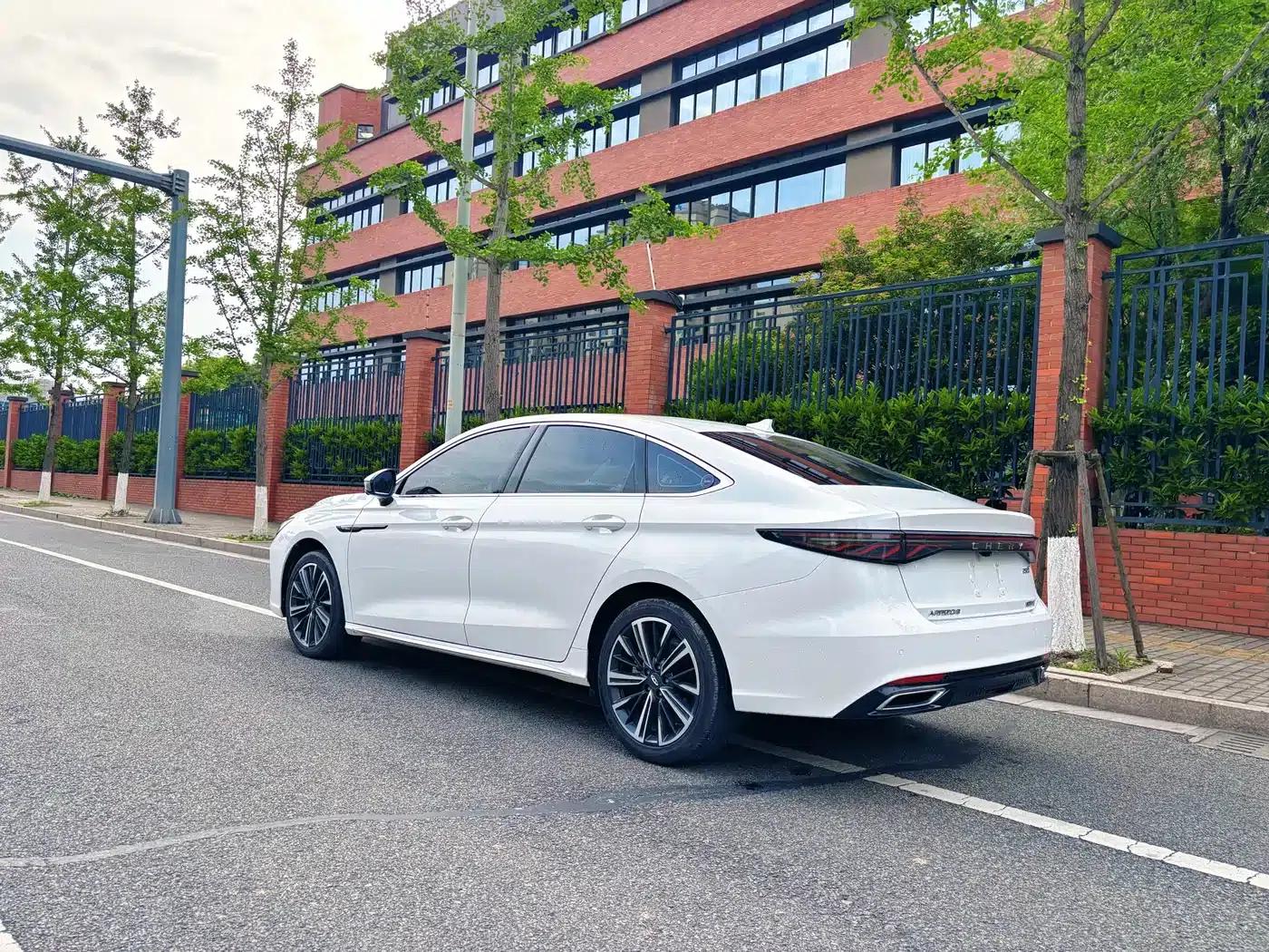 Chery Arrizo 8 PRO 2025 1.6T DCT Luxury Edition — миниатюра 6