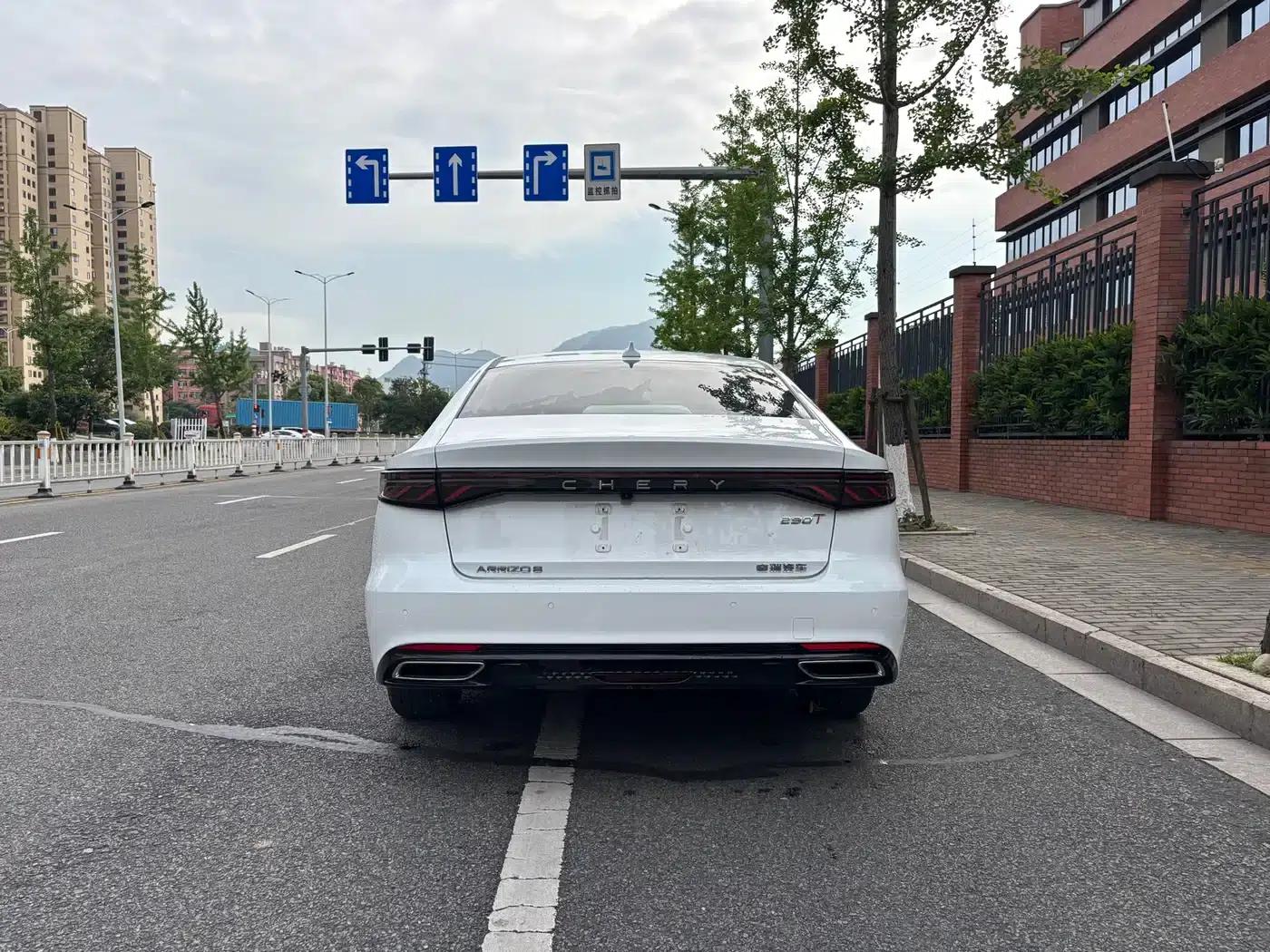 Chery Arrizo 8 PRO 2025 1.6T DCT Luxury Edition — миниатюра 7