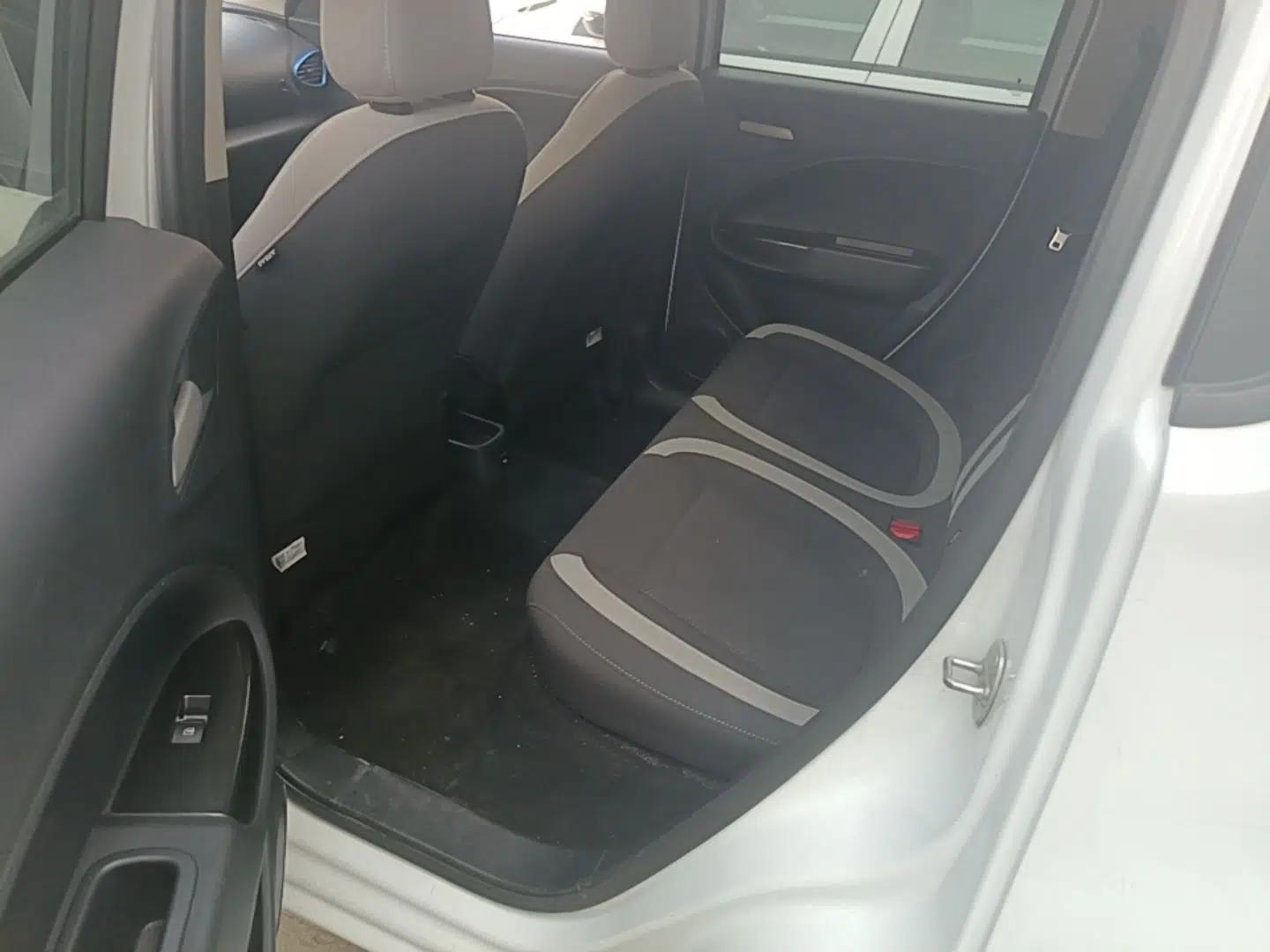 ORA White Cat 2020 305 km Luxury Version — миниатюра 20