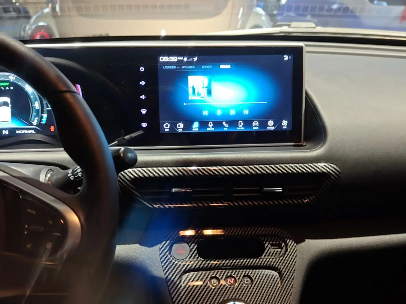 ORA White Cat 2020 305 km Luxury Version — миниатюра 16