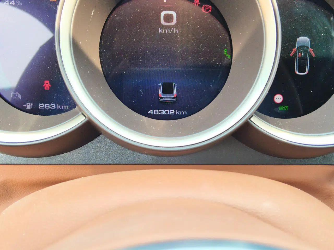 ORA Lightning Cat 2022 555 km Luxury Edition — миниатюра 13