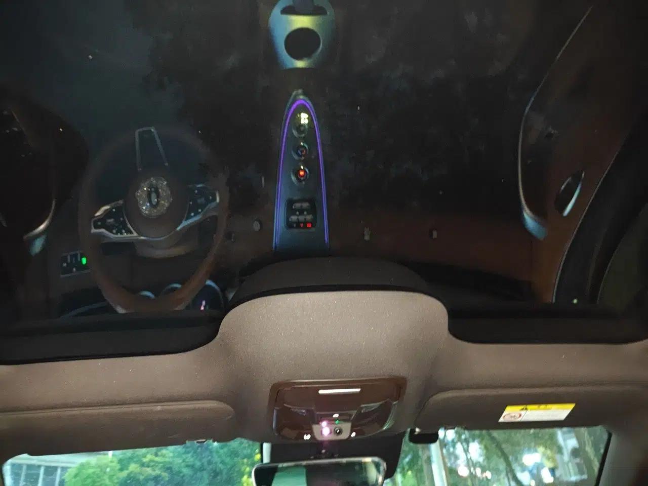 ORA Lightning Cat 2022 555 km Luxury Edition — миниатюра 19