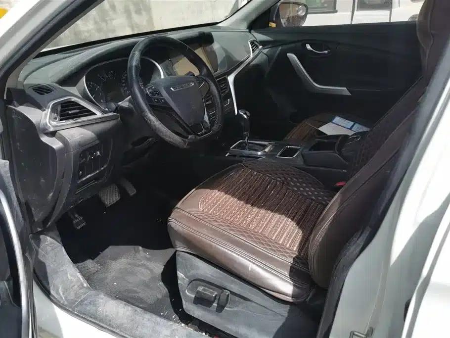 Venucia T90 2017 2.0L CVT Smart Edition — миниатюра 9