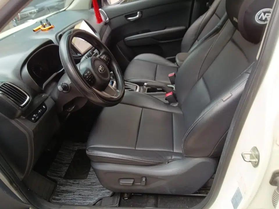 Kia KX3 2015 2.0L Automatic Two-Wheel Drive DLX — миниатюра 14