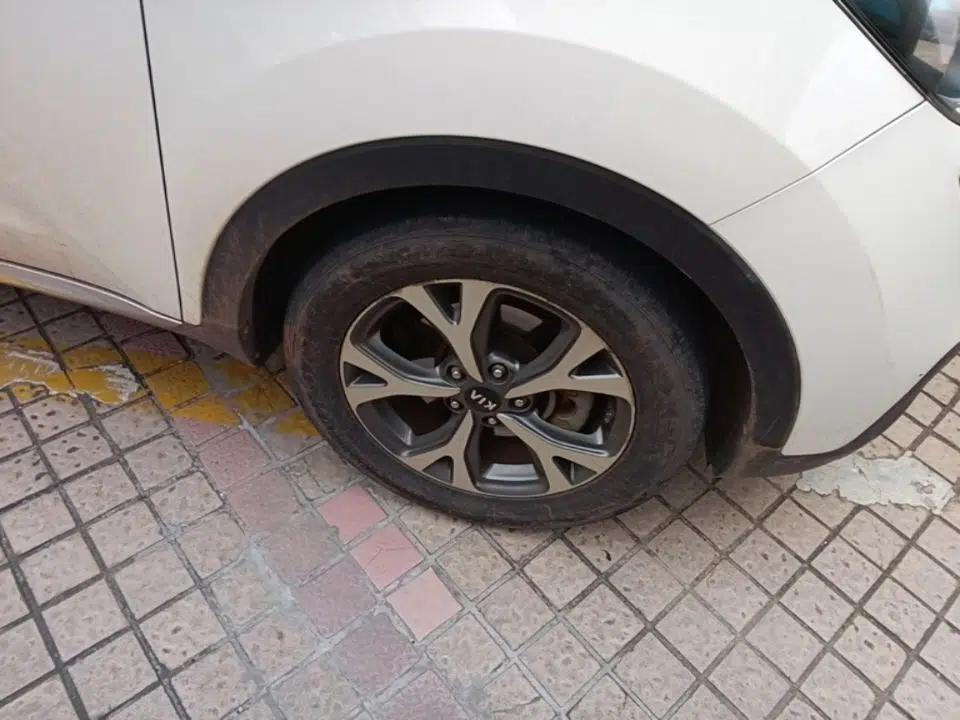 Kia KX3 2015 2.0L Automatic Two-Wheel Drive DLX — миниатюра 8