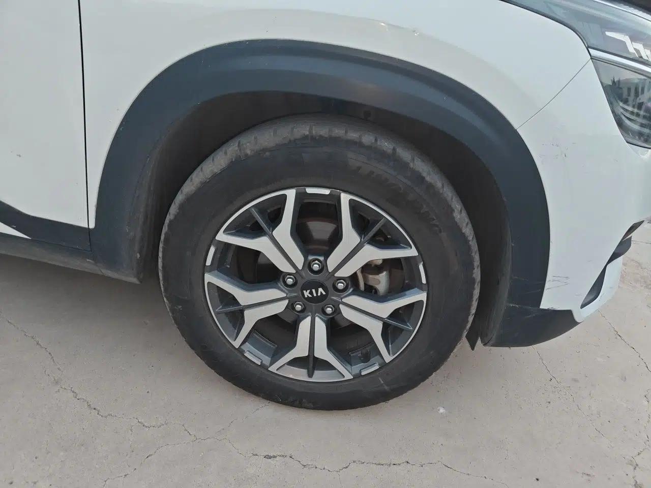 Kia KX3 2020 1.5L CVT Trend Edition — миниатюра 8