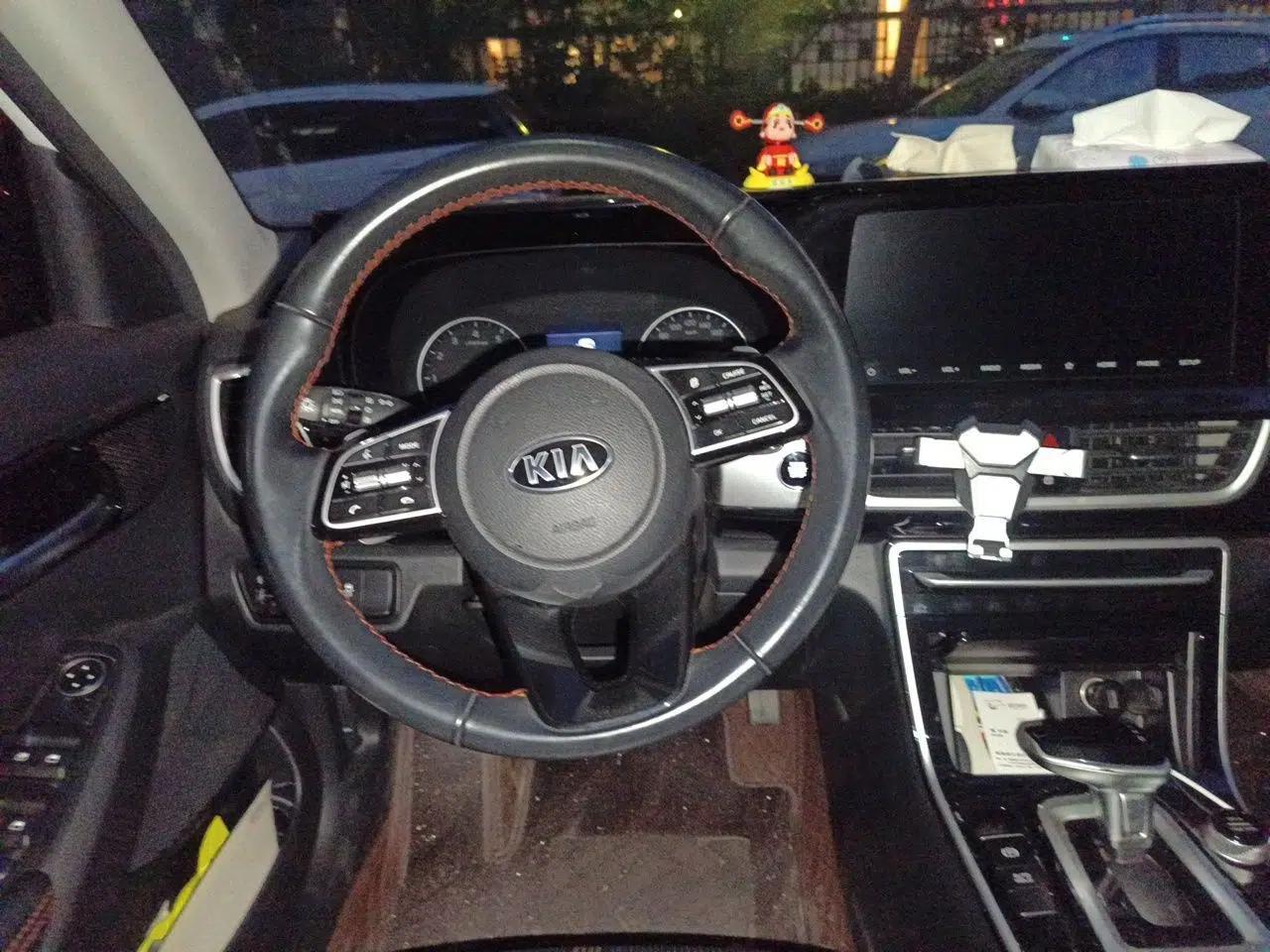 Kia KX3 2020 1.5L CVT Trend Edition — миниатюра 11