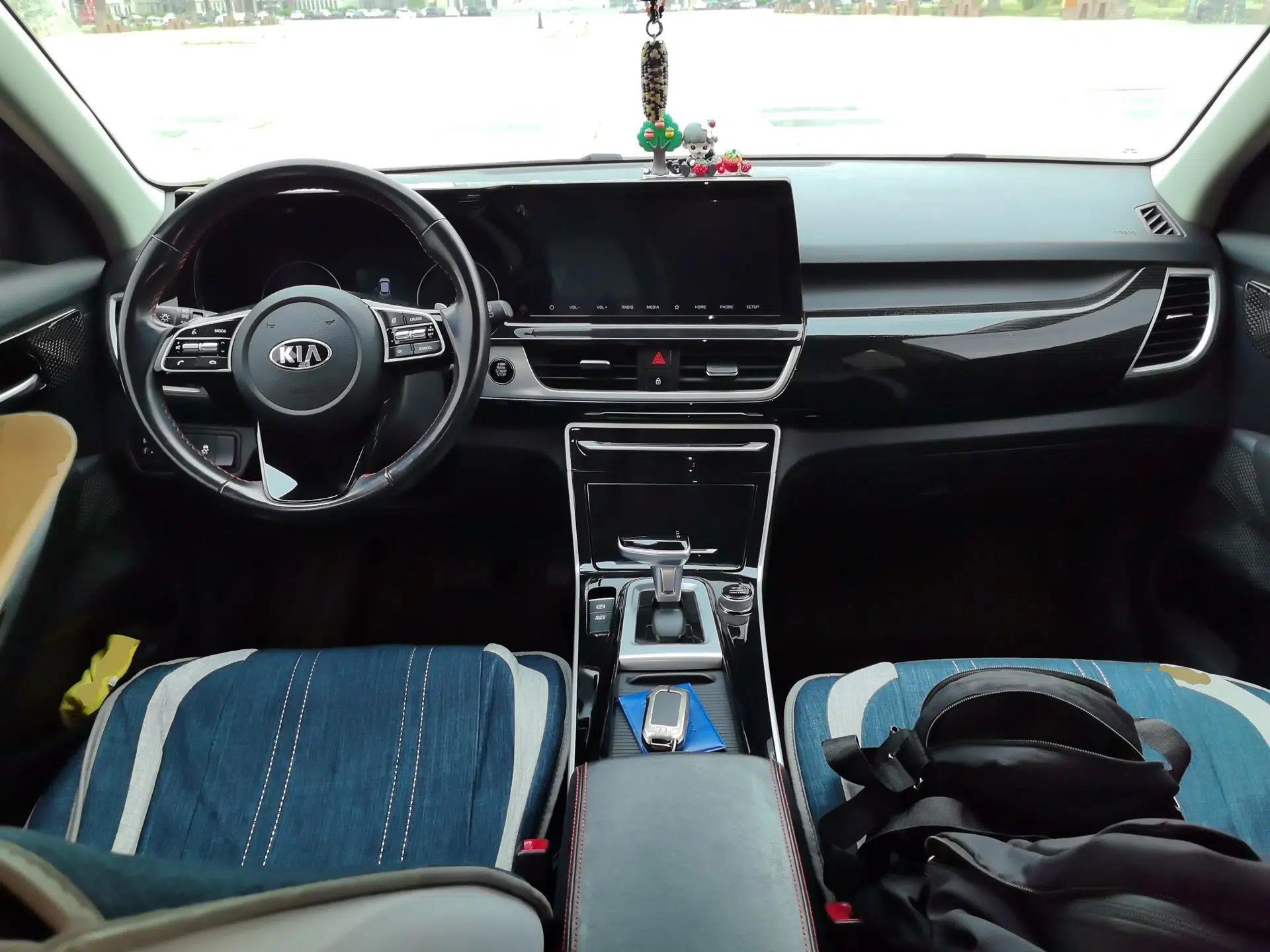 Kia KX3 2020 1.5L CVT Trend Edition — миниатюра 10