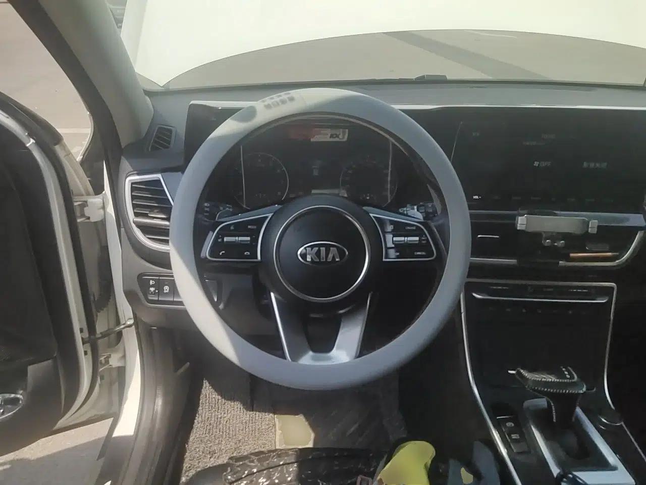 Kia KX3 2021 1.5L CVT Trend Edition — миниатюра 11