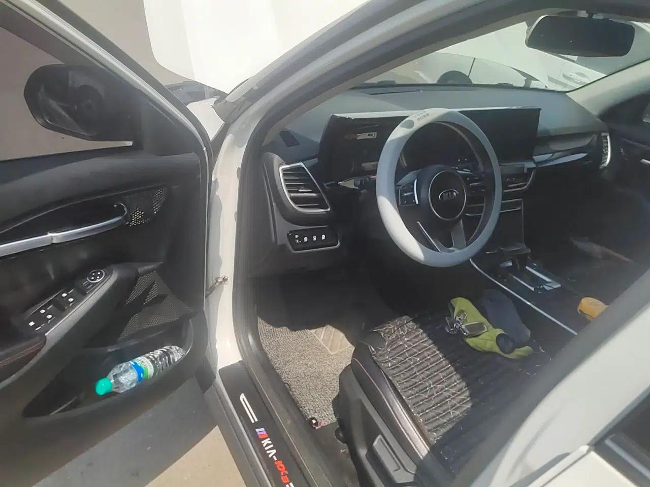 Kia KX3 2021 1.5L CVT Trend Edition — миниатюра 17