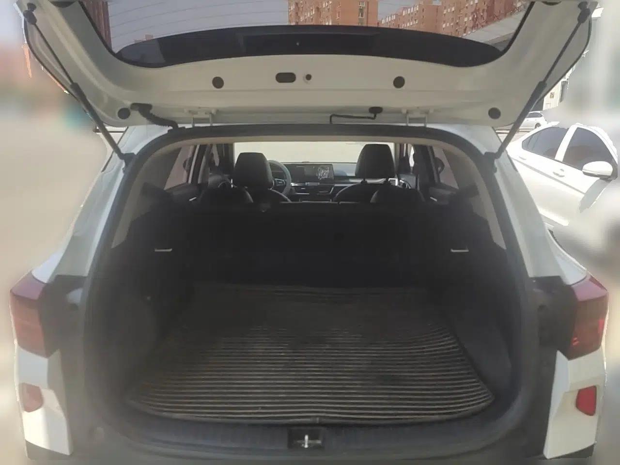 Kia KX3 2021 1.5L CVT Trend Edition — миниатюра 20